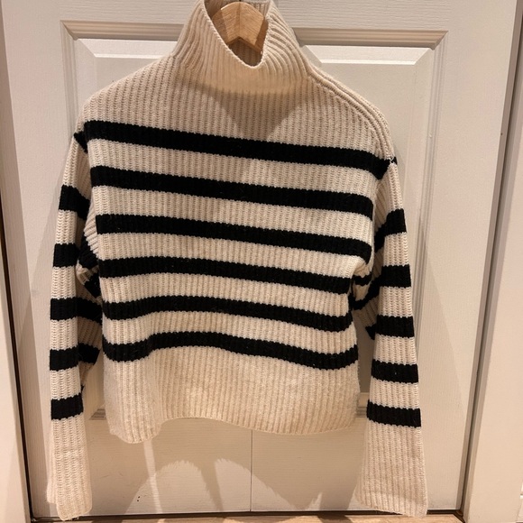 Everlane Merino wool pullover - Picture 2 of 4